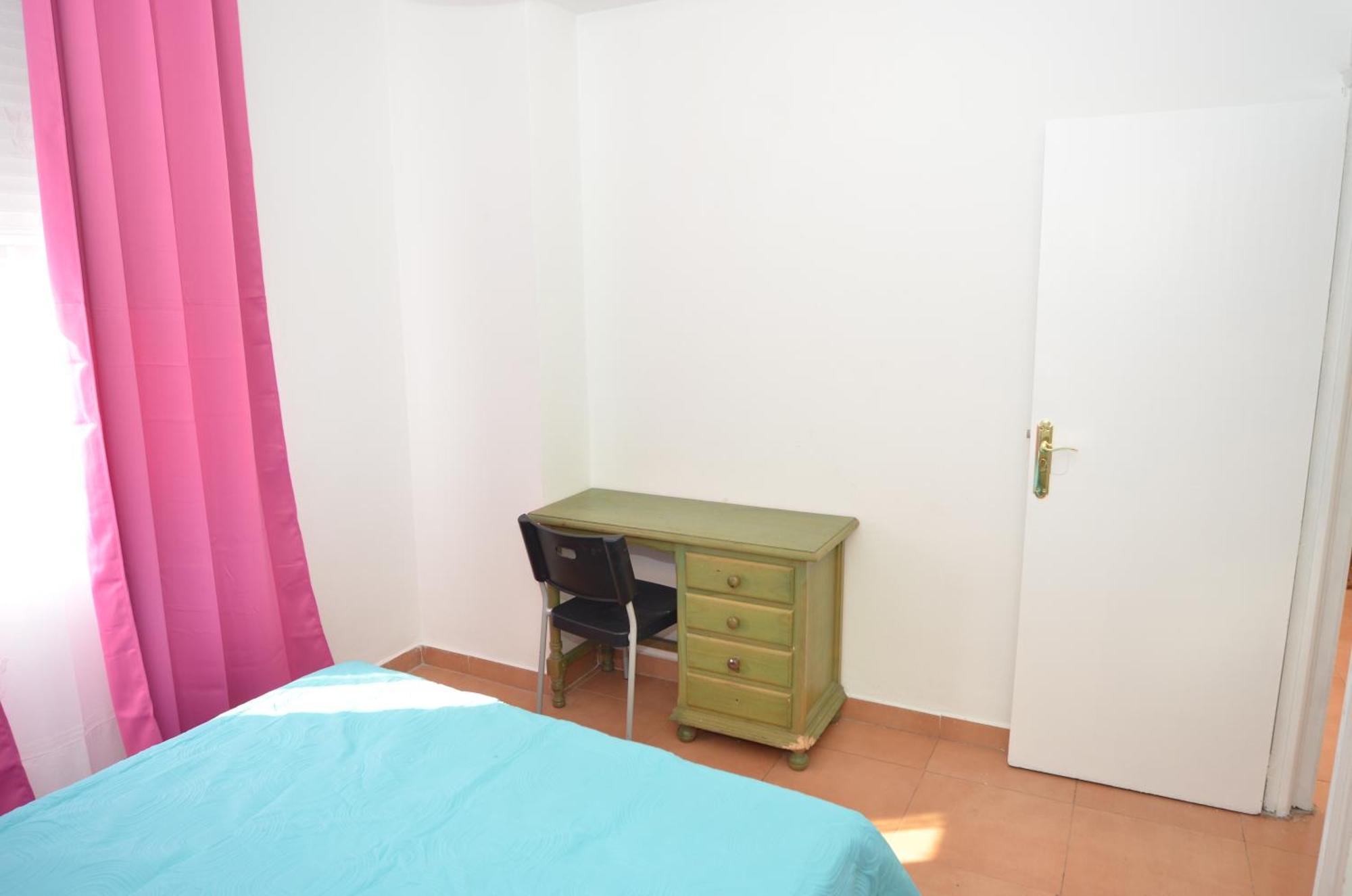 Quarto em Acomodações Particulares Big In Heart Dowtown Málaga