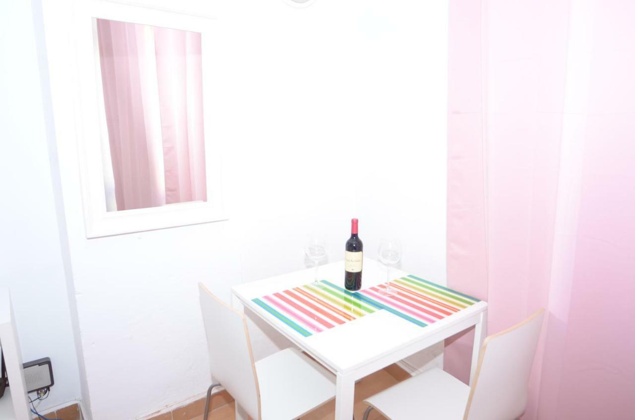 Quarto em Acomodações Particulares Big In Heart Dowtown Málaga