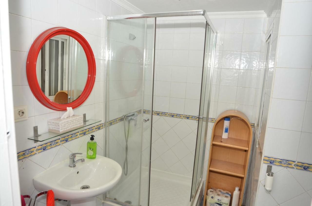 Quarto em Acomodações Particulares Big In Heart Dowtown Málaga